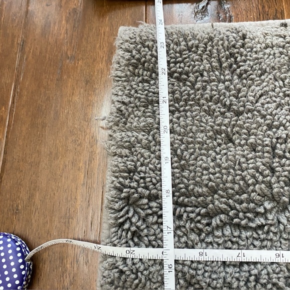 2 pc Gray Bathroom Rug / Mat  Set - Picture 8 of 9